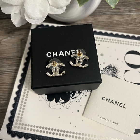 CHANEL Silver Faux Pearl & Crystal CC Stud Earrings - Picture 7 of 9